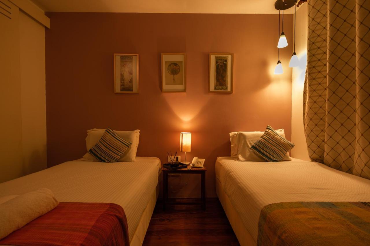Spices Hotel George Town Buitenkant foto