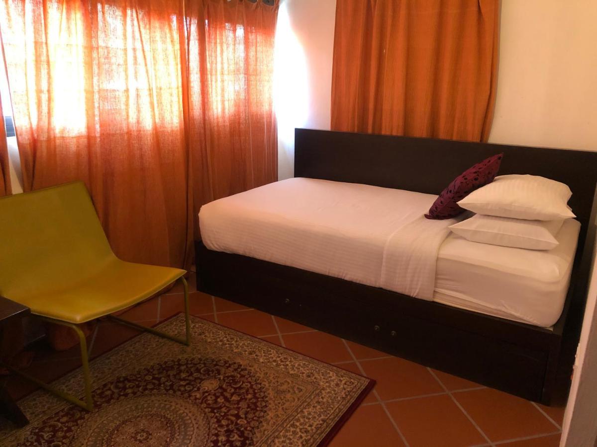 Spices Hotel George Town Buitenkant foto